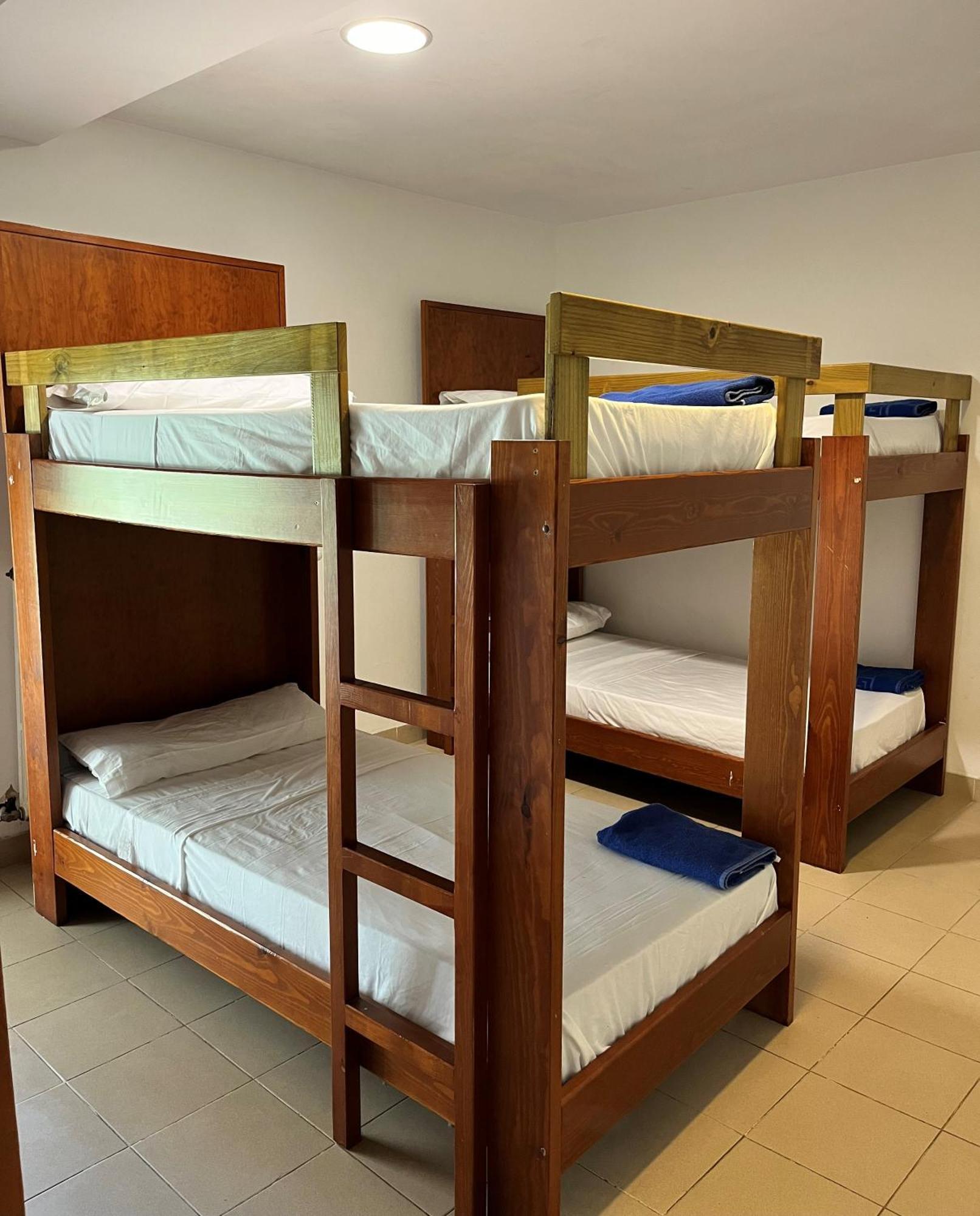 Albergue Zaragoza Camping Esterno foto